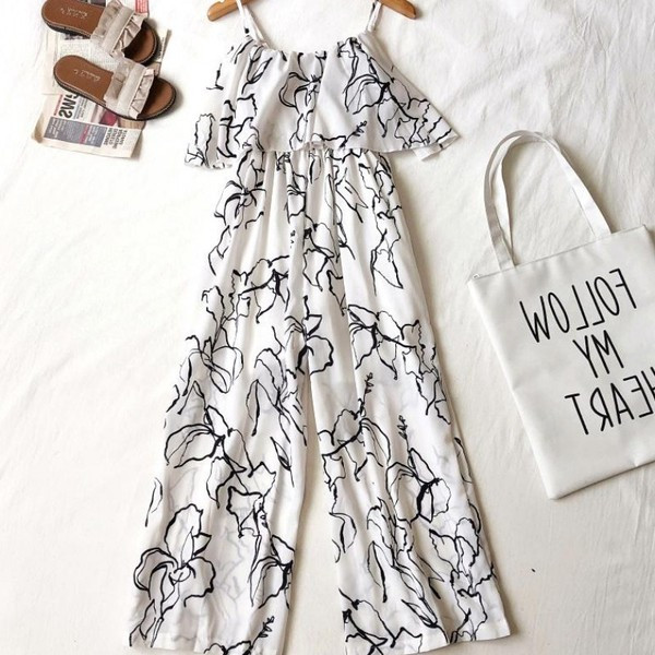 Stílusos női overall vékony pánttal és mintával