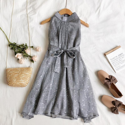 Modern női ruha négy színben és szalaggal