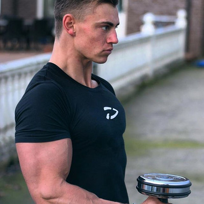 Alkalmi férfi póló rátéttel