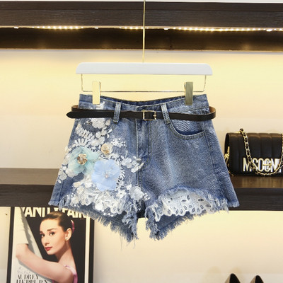 Aktuális női farmer csipkével és 3D elemes színekkel