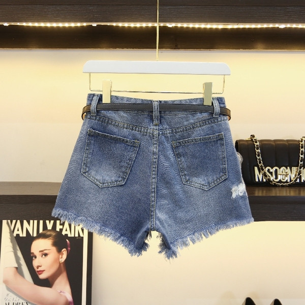 Aktuális női farmer csipkével és 3D elemes színekkel