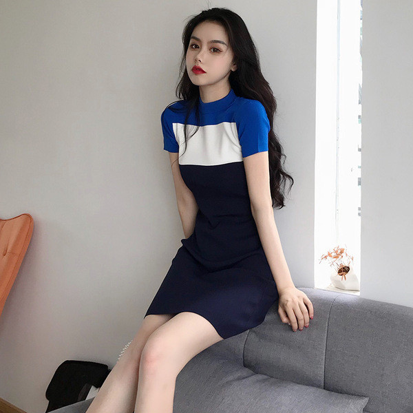 Sport-alkalmi női ruha rövid ujjal