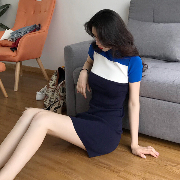 Sport-alkalmi női ruha rövid ujjal