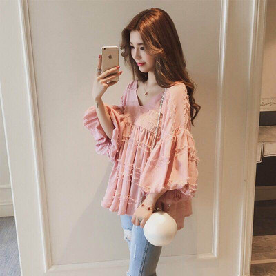 Μοντέρνα γυναικεία μπλούζα με ντεκολτέ σε σχήμα V και μανίκι λωτού σε διάφορα χρώματα