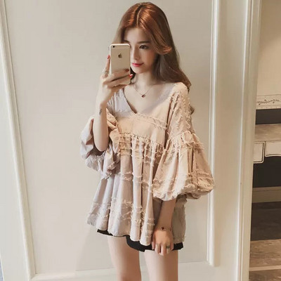 Μοντέρνα γυναικεία μπλούζα με ντεκολτέ σε σχήμα V και μανίκι λωτού σε διάφορα χρώματα