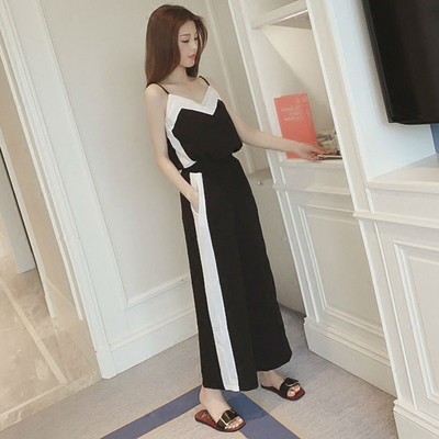 Stílusos női kétrészes szett V-nyakkal, két színben