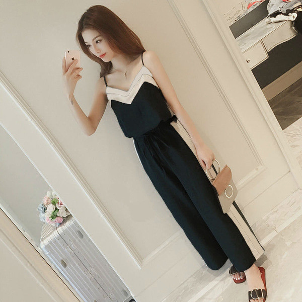 Stílusos női kétrészes szett V-nyakkal, két színben