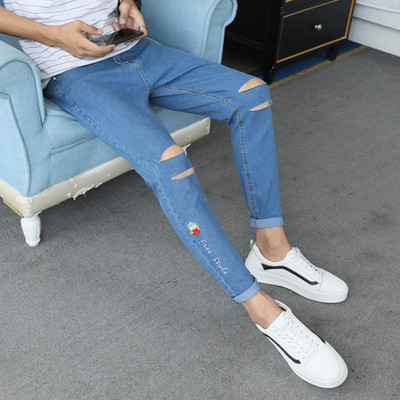 Μοντέρνα ανδρικά τζιν  με κεντήματα  σε μαύρο και μπλε διάφορα μοντέλα