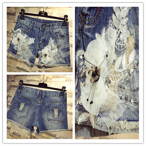 Női rövidnadrág 3D elemmel