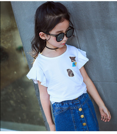 Modern, kétrészes szoknyából és blúzból álló gyerekszett lányoknak