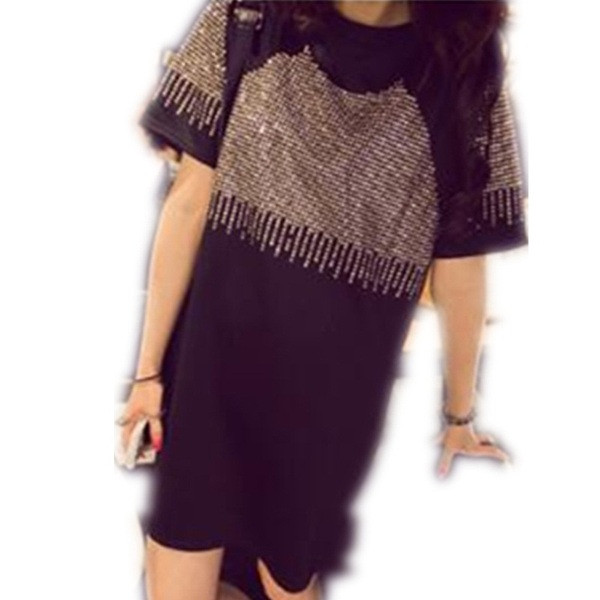 Modern női tunika rövid ujjal és kövekkel