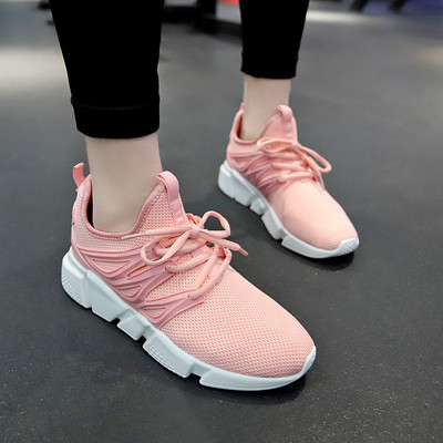 Légáteresztő női tavaszi-nyári tornacipő többféle modellben