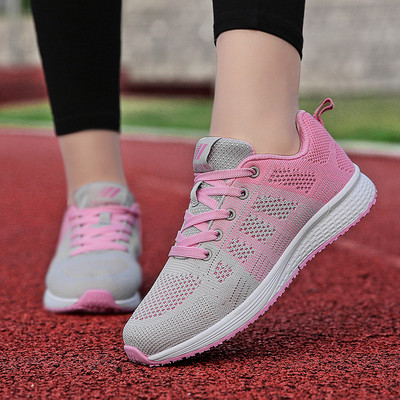 Légáteresztő női tavaszi-nyári tornacipő többféle modellben