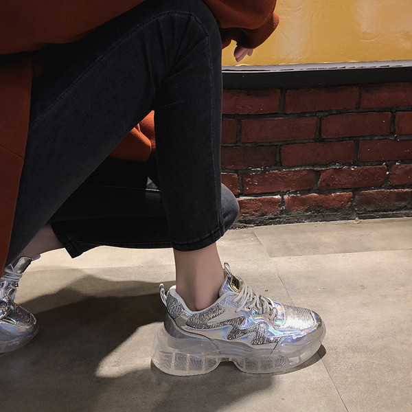 Adidasi moderni de dama stralucitori cu talpa aspra