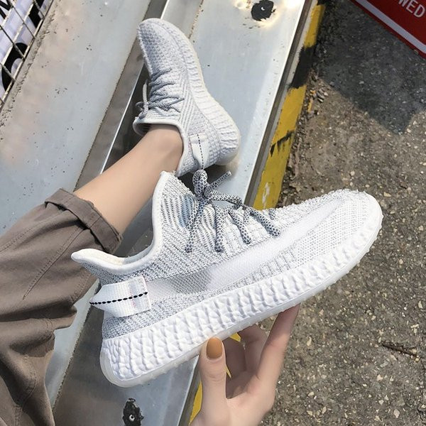 Több színben fűzős sport és alkalmi női tornacipő