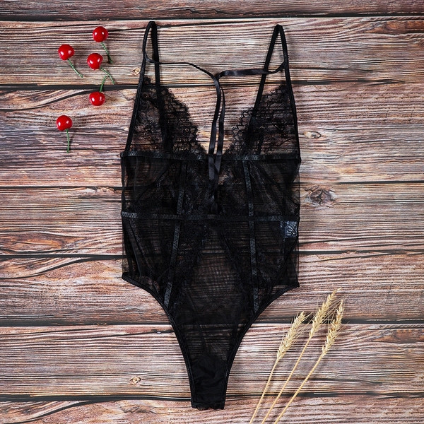 Női csipke body három színben