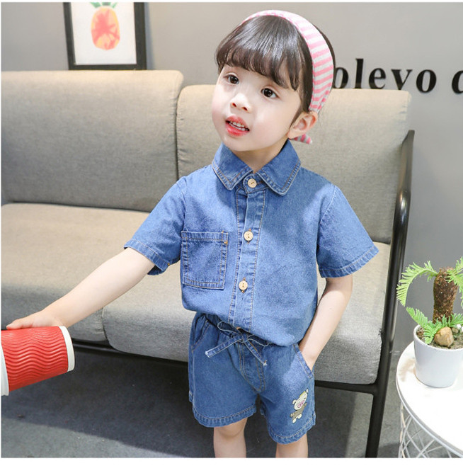 Set modern pentru fete pentru copii cu aplicatie