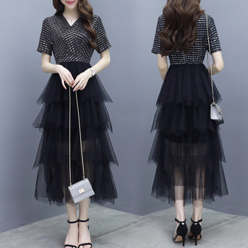 Modern női ruha rövid ujjú, tüll fekete színben