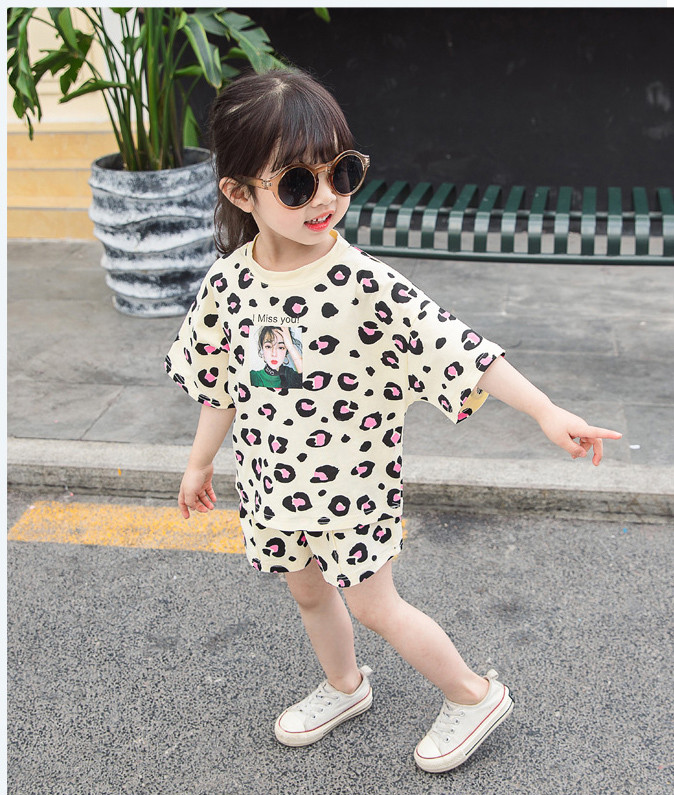 Set modern pentru fete pentru copii cu aplicatie-doua culori