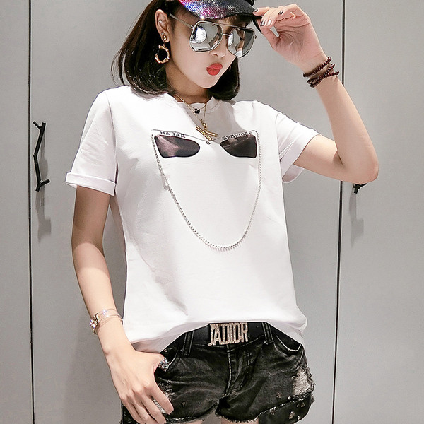 Modern női póló fekete, piros és fehér rátéttel