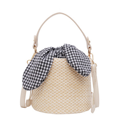 Modern női táska típusú táska fém elemekkel, két színben