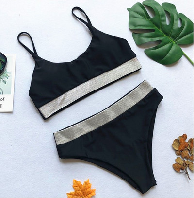 Costum de baie elegant pentru femei în alb-negru - două modele