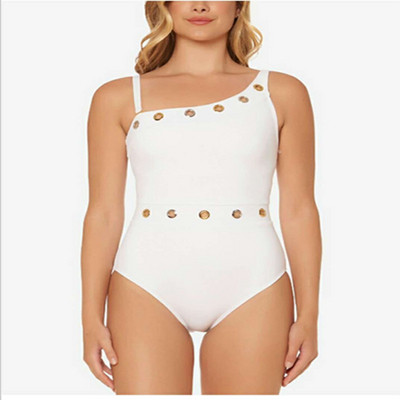 Stílusos fürdőruha fém elemekkel több színben