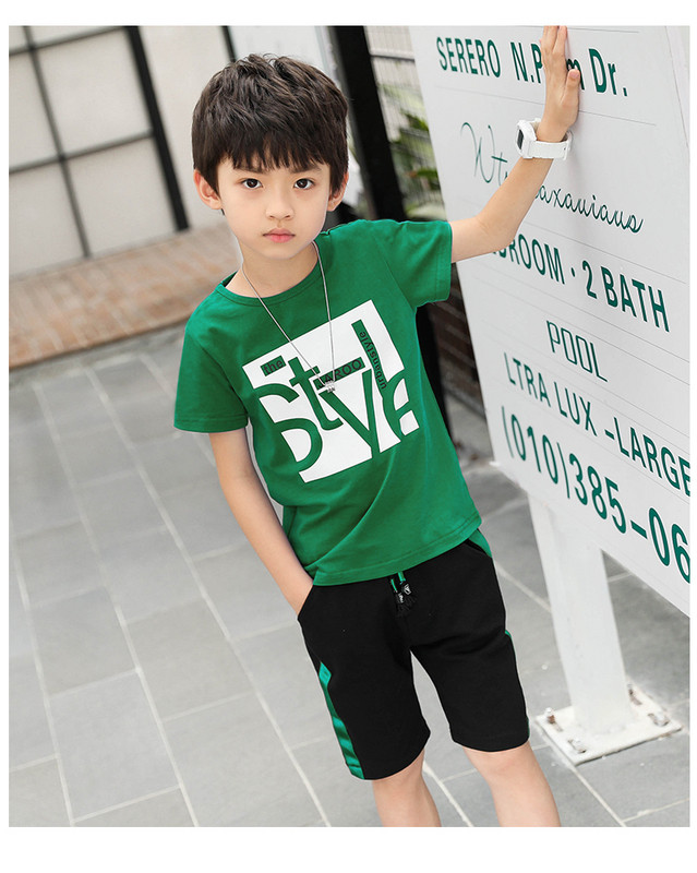 Gyerekkészlet fiúknak két részből, két színben