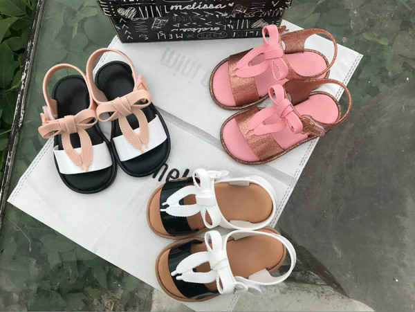 Sandale de dama moderne cu panglica in trei culori pentru fete