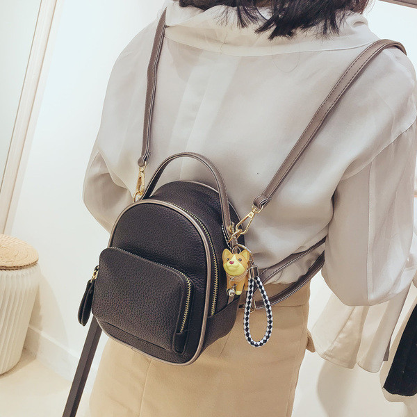 Modern női hátizsák eko bőrből, két méret tartozékkal