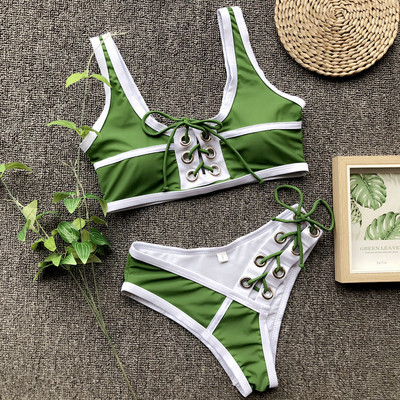 Costum de baie actual din două piese cu cravate în mai multe culori