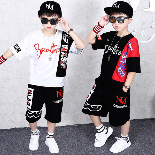 Modern gyerekkészlet fehér és fekete színben