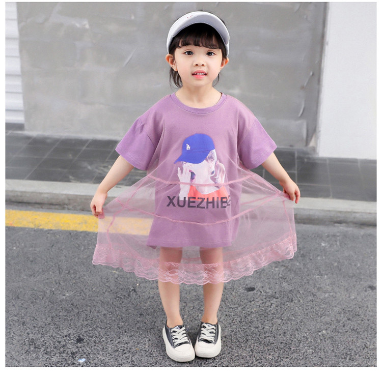 Modern gyerekruha feliratokkal és rátéttel - két színben