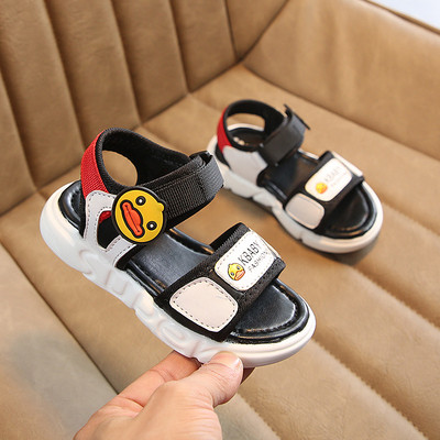 Модерни детски сандали за момчета с апликация в три цвята