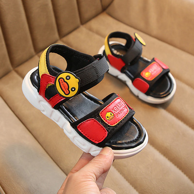 Modern gyerekszandál fiúknak, rátéttel, három színben