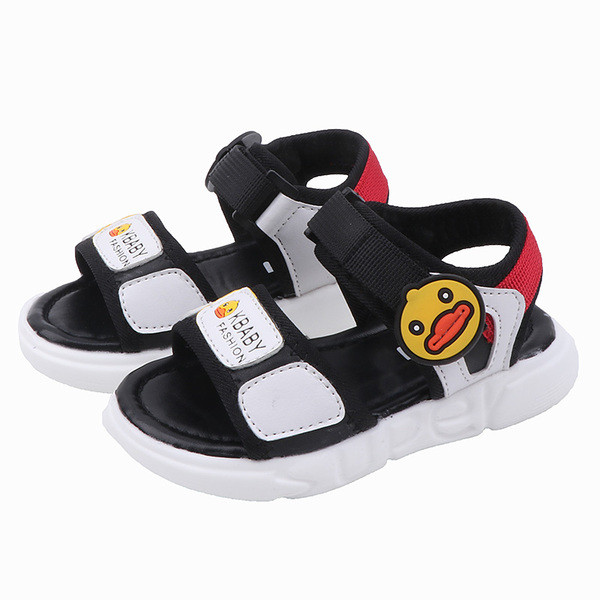 Modern gyerekszandál fiúknak, rátéttel, három színben