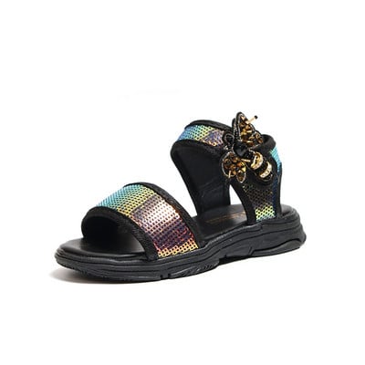 Modern gyerekszandál lányoknak 3D elemmel, két színben