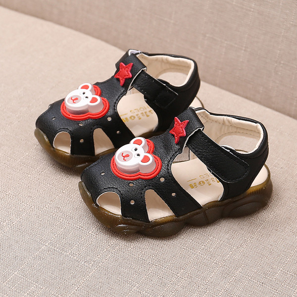 Modern gyerekszandál lányoknak és fiúknak műbőrből három színben