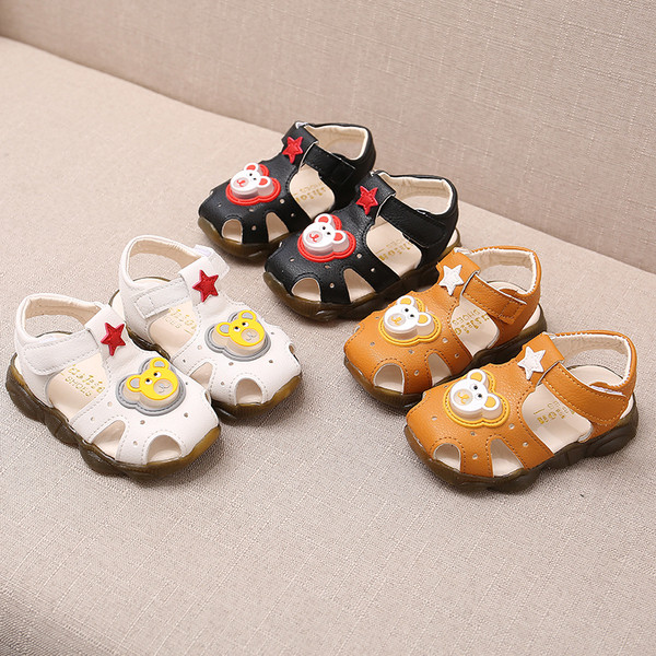 Modern gyerekszandál lányoknak és fiúknak műbőrből három színben