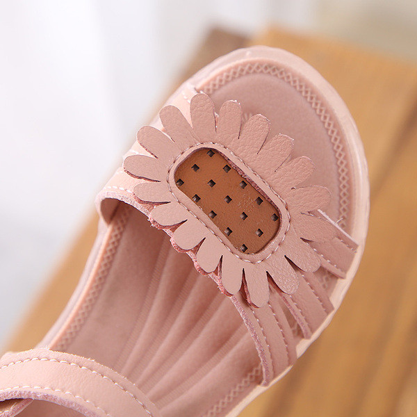 Modern gyerekszandál két színben 3D elemmel lányoknak