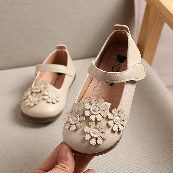 Modern gyerekcipő öko bőrből, 3D elemmel, két színben