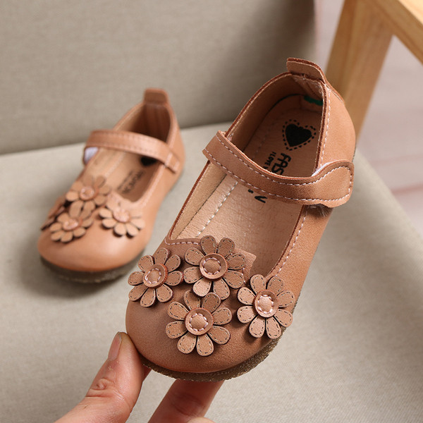 Modern gyerekcipő öko bőrből, 3D elemmel, két színben