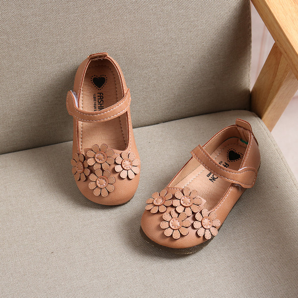 Modern gyerekcipő öko bőrből, 3D elemmel, két színben