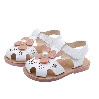 Μοντέρνα παιδικά σανδάλια με στοιχείο 3D και λουράκι βελκρό για κορίτσια