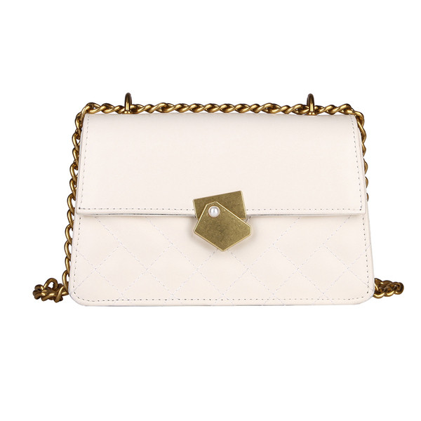 Öko bőrből készült modern női táska négy színben fém lánccal és fém csattal