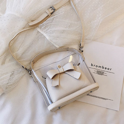 Σύγχρονη γυναικεία  τσάντα με μεγάλη λαβή και τρισδιάστατα στοιχεία σε τέσσερα χρώματα