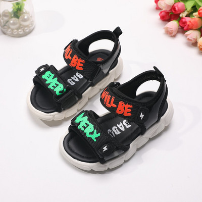 Modern gyerekszandál fiúknak három színben felirattal