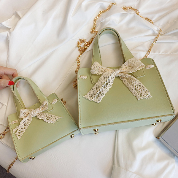 Öko bőrből készült modern női táska négy színben, rövid és hosszú füllel két méretben