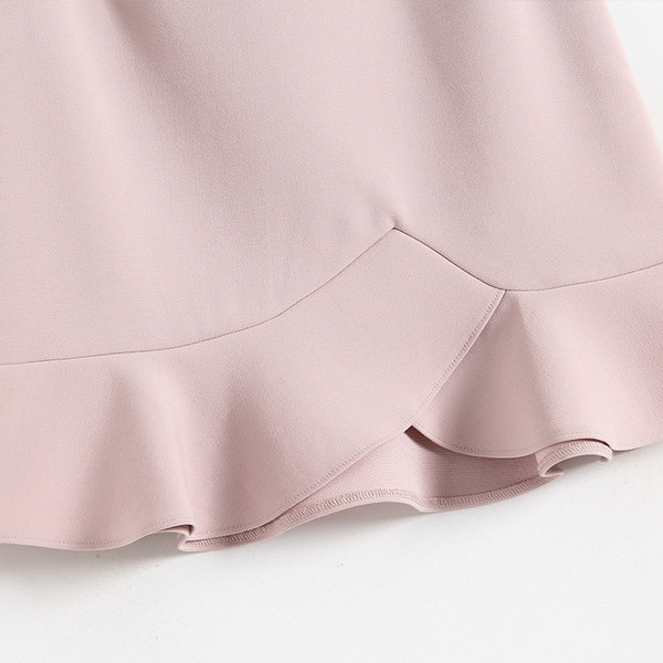 Stílusos női szoknya magas derékkal, rózsaszínben