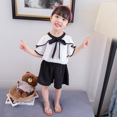 Κομψό παιδικό σετ σε τρία χρώματα για κορίτσια